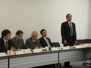 青海省社会科学院参加者(右側2名)