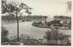 大連ノ名勝星ヶ浦公園・遥二望ムハ故後藤伯ノ銅像