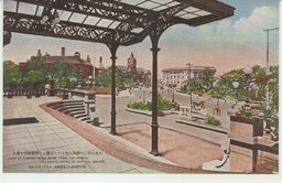 大連の中心大広場大和ホテル玄関より朝鮮銀行を望む