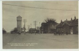 (公主嶺)整然たる清美を誇る驛前通りの街觀