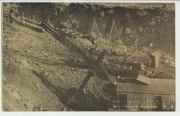 (撫順)　撫順炭田露天掘　採炭用電動シヨベル機活躍並ニダイナマイト作業