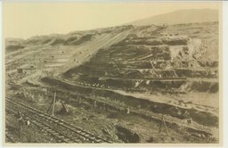 露天掘　(旅順)