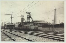 (撫順)　撫順炭鉱東郷坑　撰炭貨車積ノ状態