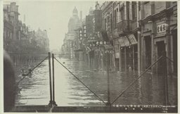 佛租界もこの通り